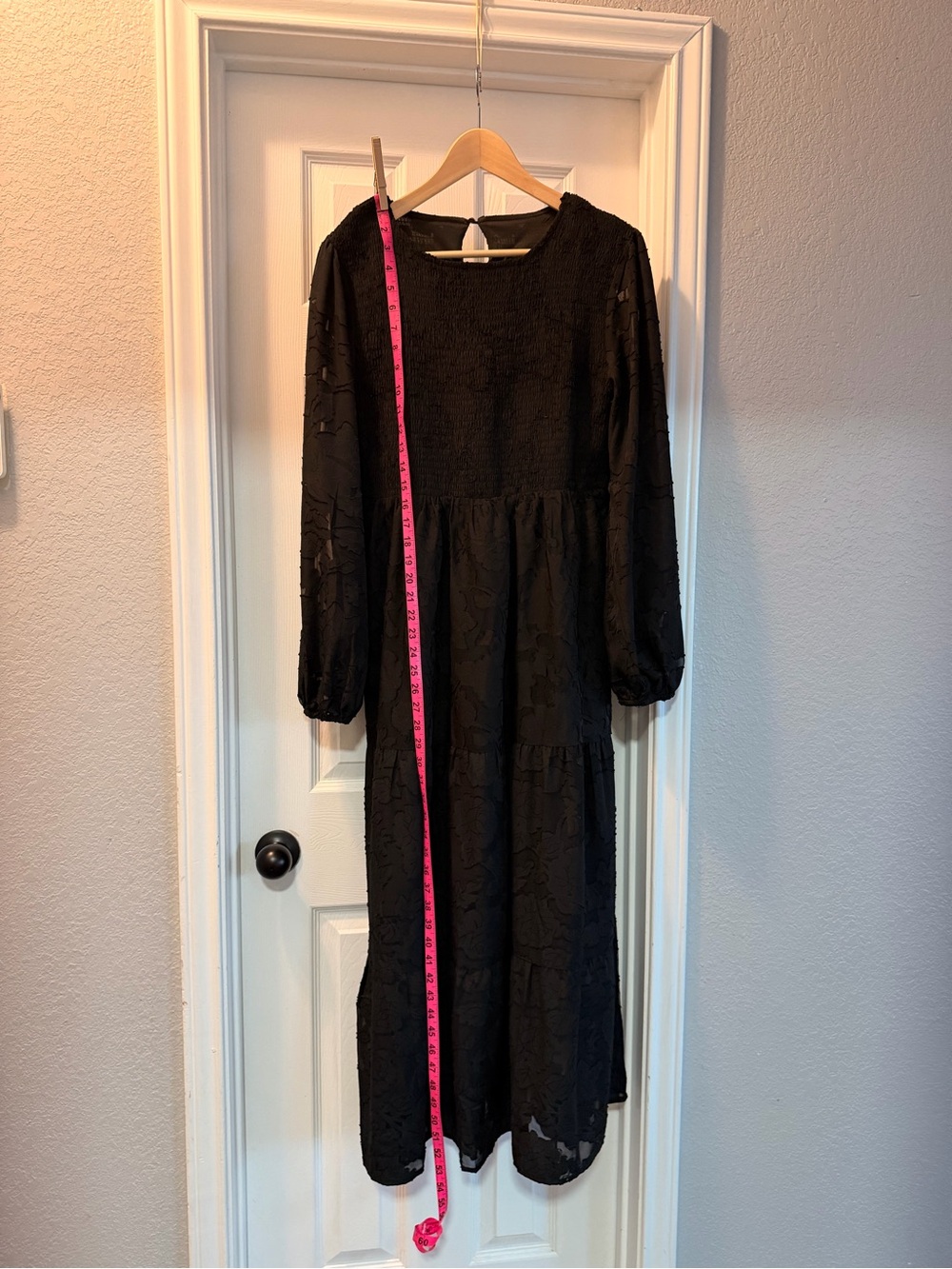 MEROKEETY FLORAL TEXTURED LONG SLEEVE SMOCKED MIDI DRESS Size L - Picture 2 of 6